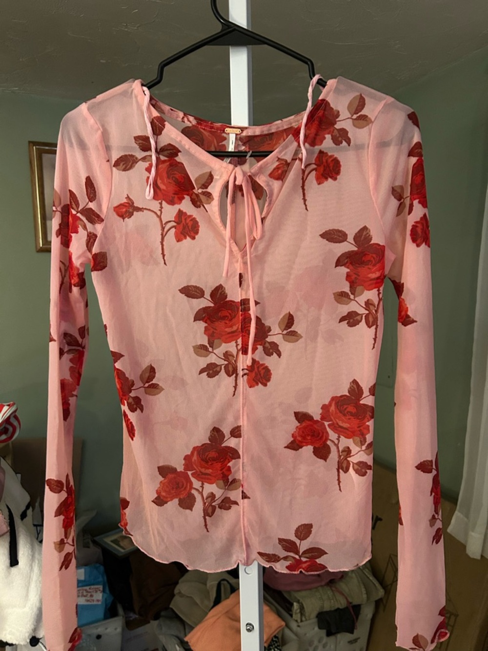 Free People Women’s Pink Floral Tie-Neck Long Sleeve Top